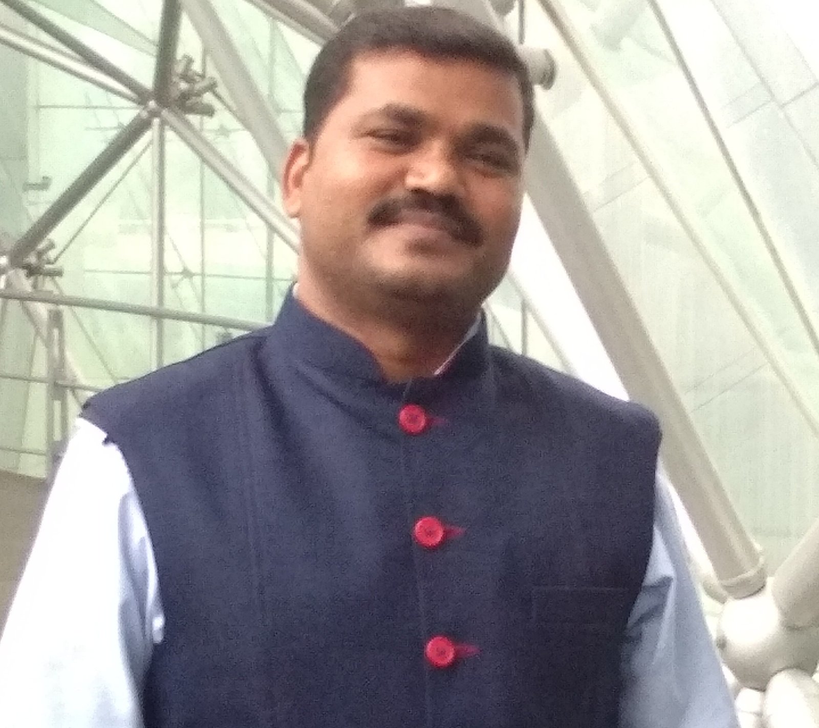 साहेबराव पी मानूर